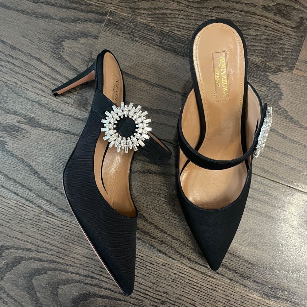 ❌❌SOLD ❌❌Aquazzura Blossom crystal embellished mules